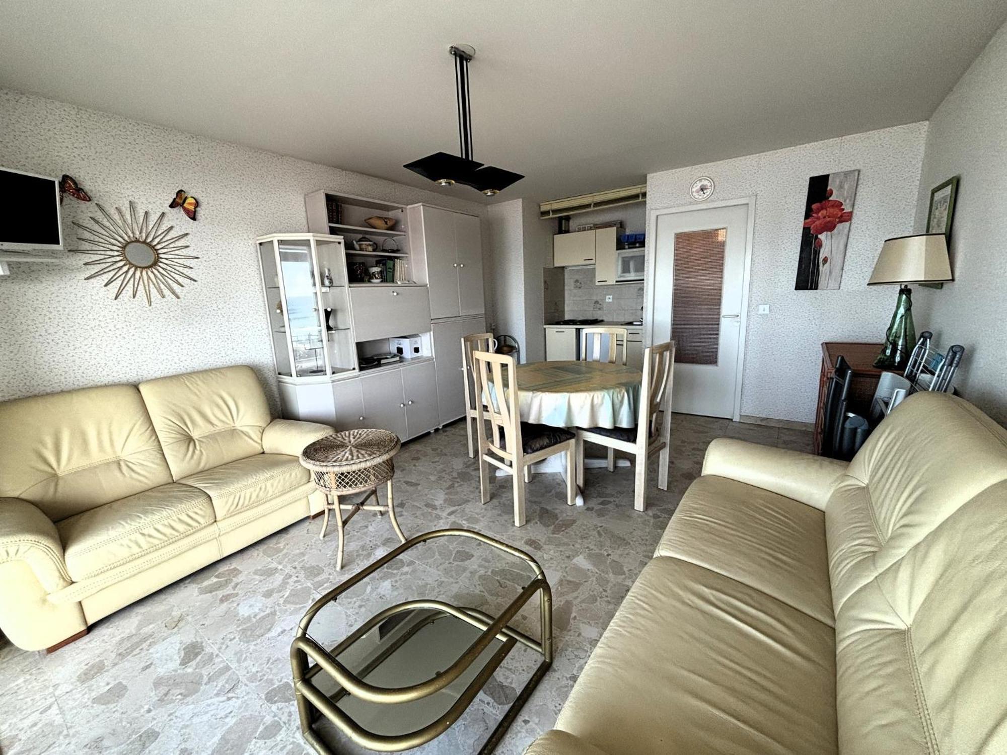 Appartement T2 Avec Balcon Et Vue Mer, 1Er Etage, Ascenseur, Tv, Cuisine Equipee - Fr-1-197-466 Les Sables-d'Olonne Luaran gambar